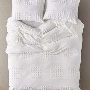 Dotted duvet and pillows cover (size queen)